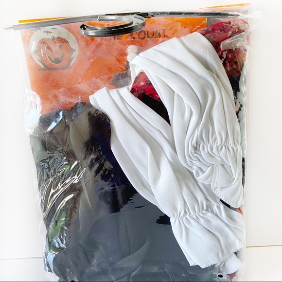 Rubies The Count Vampire Halloween Costume Medium - Picture 3 of 6